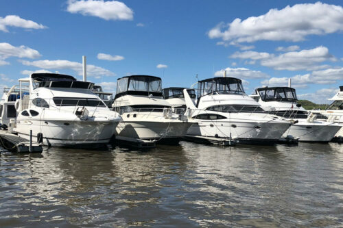 Marina V3 1200 X800